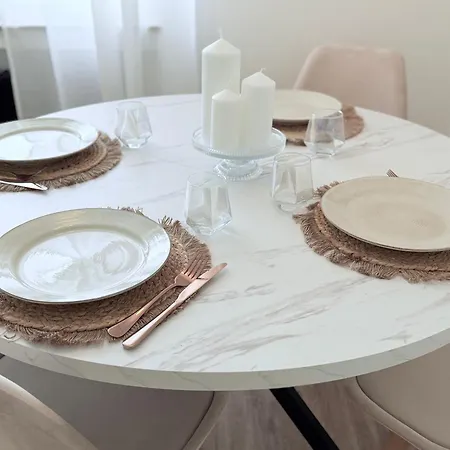 Apartament R